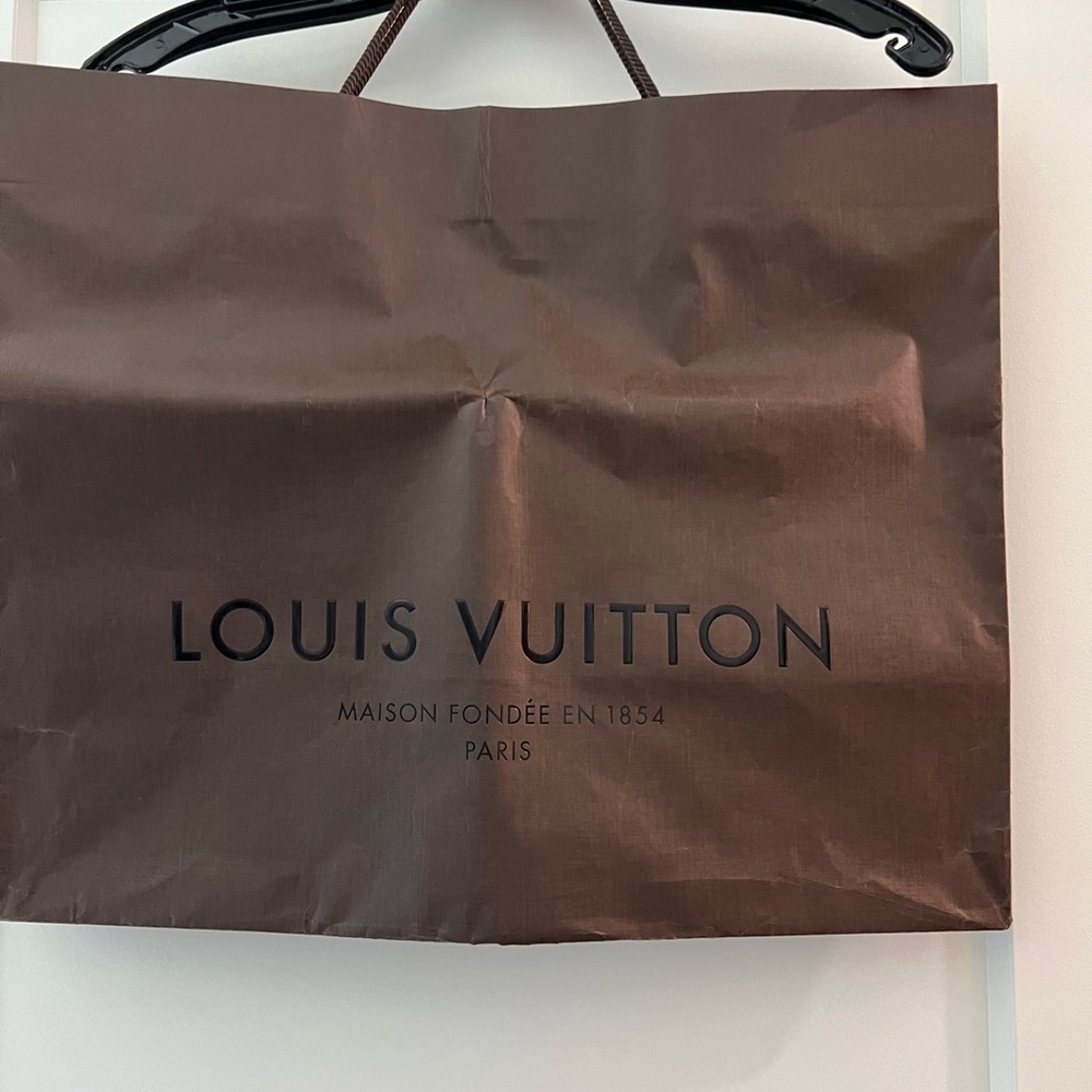 Authentic Louis Vuitton bag from the store in Sint Maartin